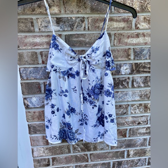 American Eagle Outfitters White & Blue Floral Babydoll Camisole Top W/ Tie Front - Picture 6 of 11